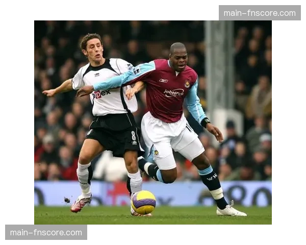 官方：西汉姆联定位球教练迈克尔·布朗因个人原因暂时离队